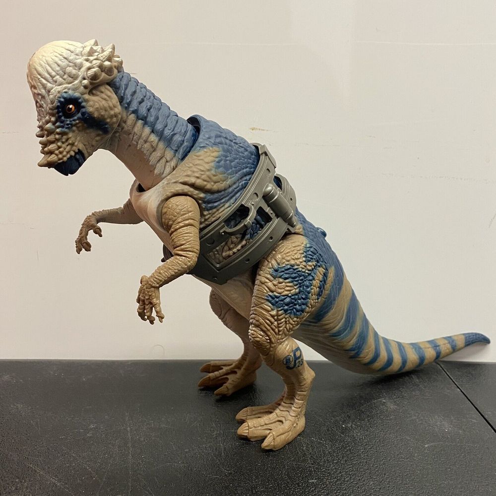 Jurassic Park JP.23 Site B PACHYCEPHALOSAURUS Dino Damage & Capture Gear 1997
